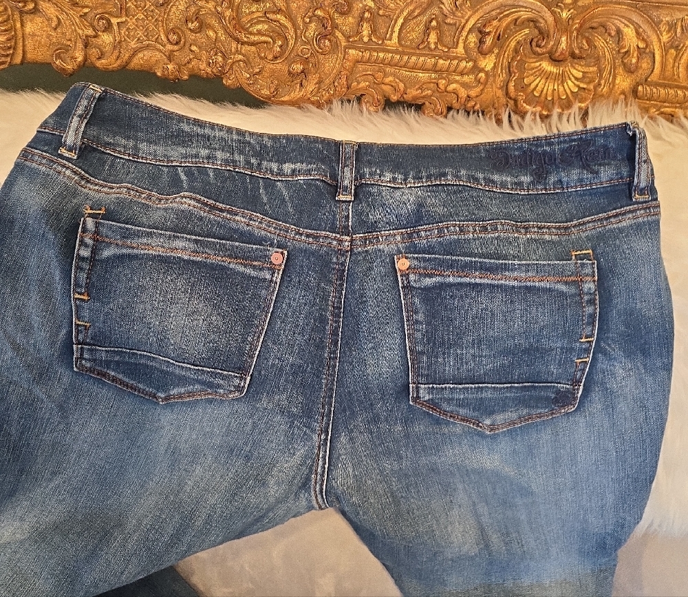 Seven7 Women’s Skinny Jeans in Blue Wash